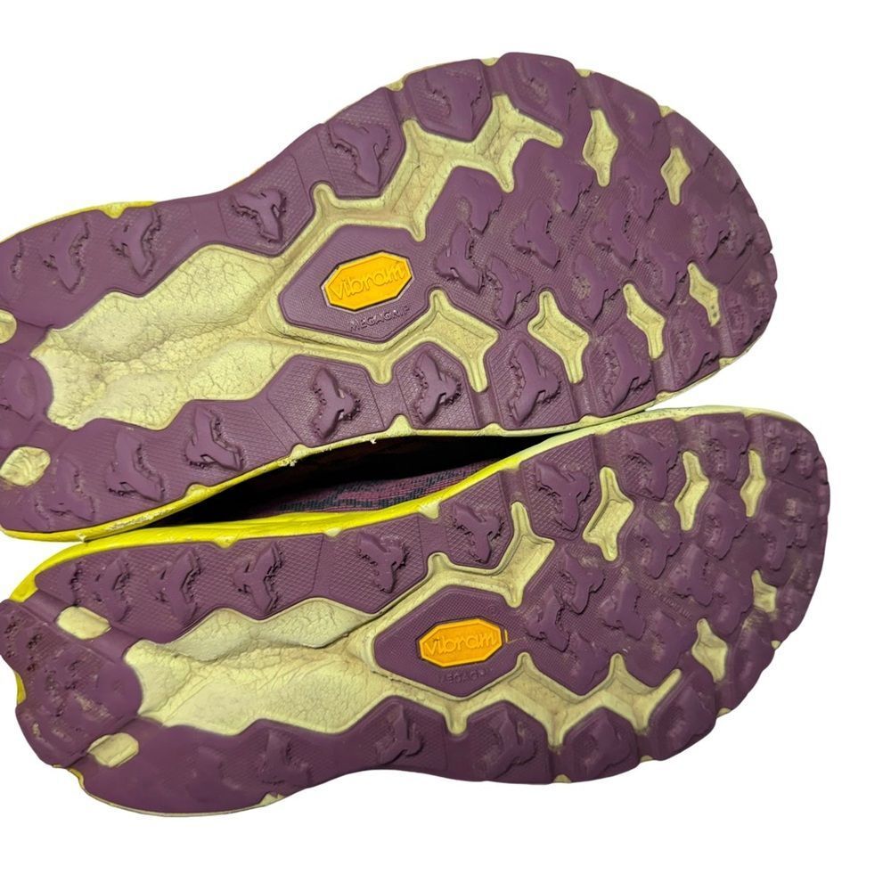 Hoka women’s speedgoat 5 Black and Neon Yellow Athletic Shoes size 9.5 B - Picture 5 of 6